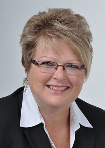 Porträt von Claudia Bernhardt